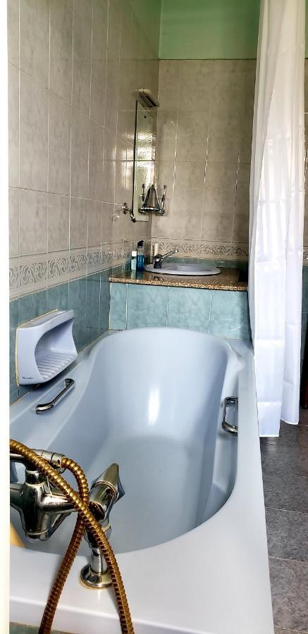 קיסומו Family Nest Guesthouse מראה חיצוני תמונה